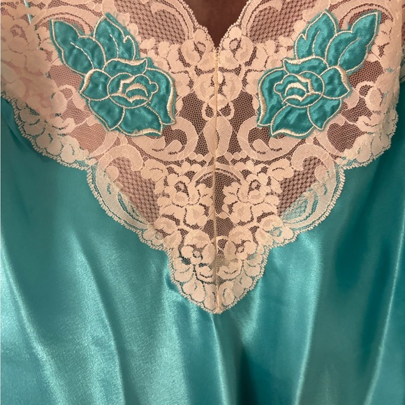 Very Neat Wendy Ann Turquoise Satin and Lace Slip - Picture 3 of 5